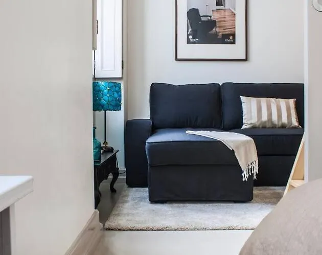 Charming Duplex With Mezzanine Bed In Chiado